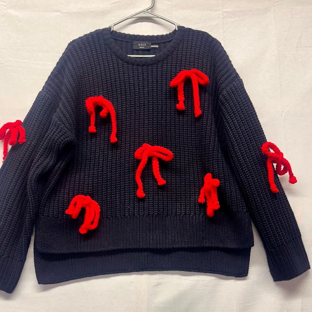 Vici‎ Navy Sweater with Red Bow Details size small preppy